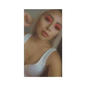 Meet your Posher, Leslie